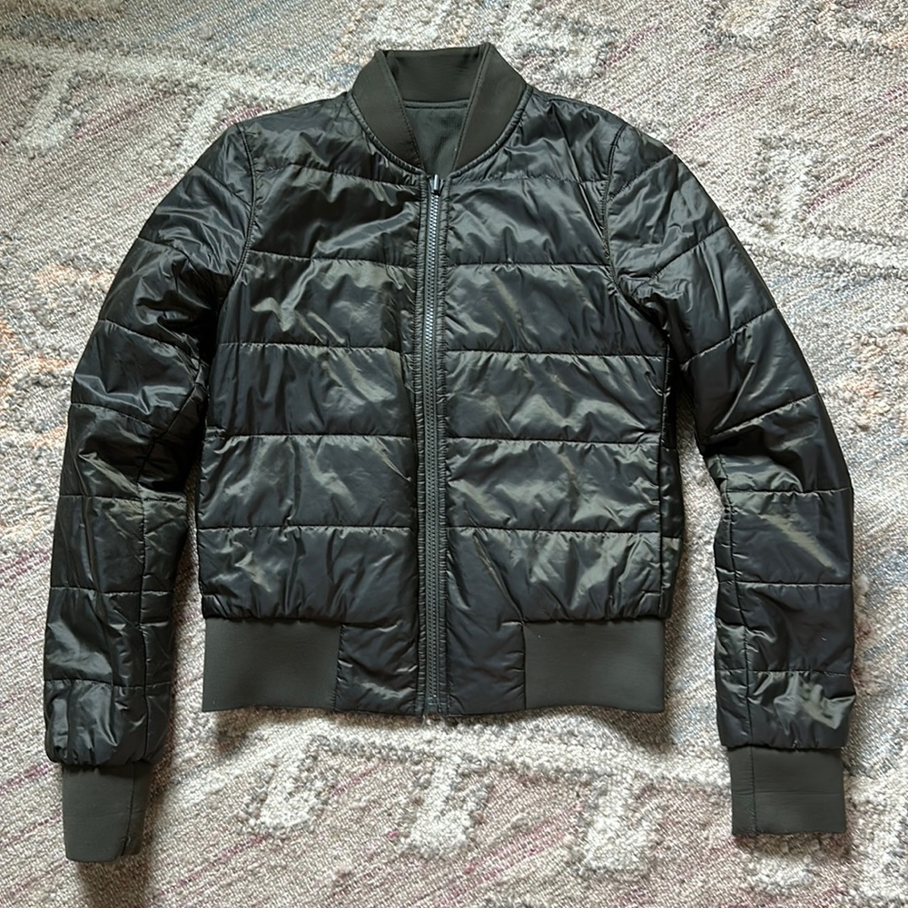 Lululemon Reversible Jacket - XS - Olive Green